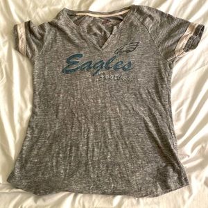 Philadelphia Eagles women medium shirt